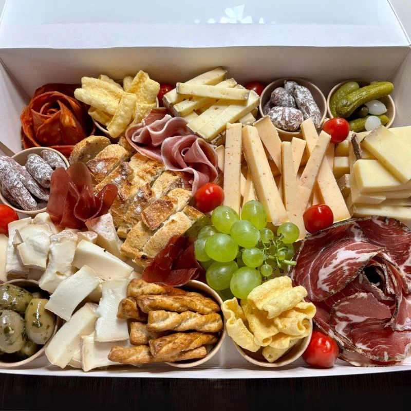 Grande box apéro à emporter pour 4 à 6 personnes